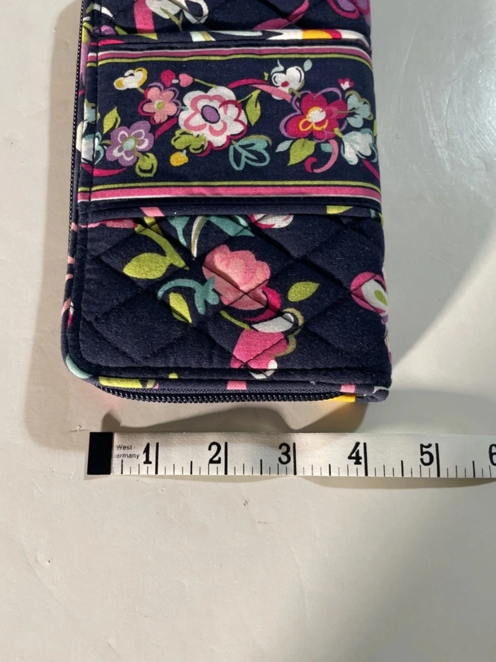 Vera Bradley Ribbons Accordion Wallet Zip Around Closure Navy Blue Background - Picture 8 of 9